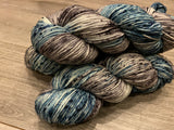 Worsted (Molly) - All Cheap and Debonair
