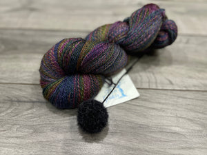 HANDSPUN - 80 BFL/20 Rose Dark Rainbow