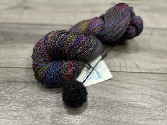 HANDSPUN - 80 BFL/20 Rose Dark Rainbow